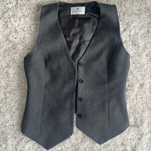 Aritzia Babaton Deniro Vest in Heather Grey